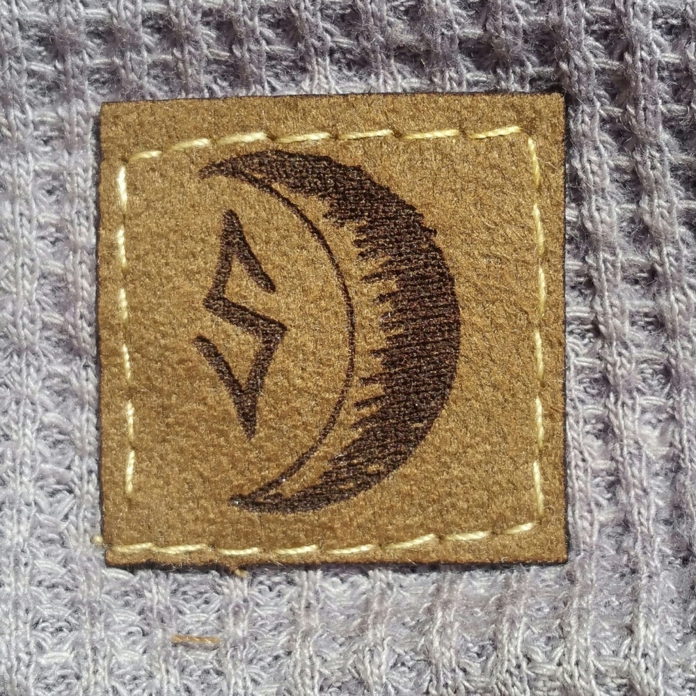 ISO Sinew Moon Apparel!!!
